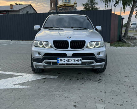 Серый БМВ Х5, объемом двигателя 3 л и пробегом 396 тыс. км за 11200 $, фото 1 на Automoto.ua