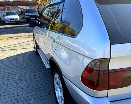 Серый БМВ Х5, объемом двигателя 3 л и пробегом 200 тыс. км за 8000 $, фото 5 на Automoto.ua