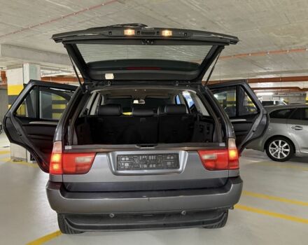 Серый БМВ Х5, объемом двигателя 3 л и пробегом 258 тыс. км за 5950 $, фото 2 на Automoto.ua