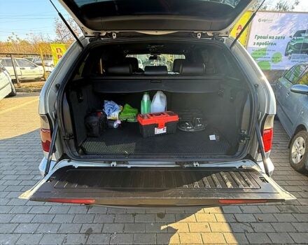 Серый БМВ Х5, объемом двигателя 3 л и пробегом 200 тыс. км за 8000 $, фото 9 на Automoto.ua