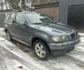 Серый БМВ Х5, объемом двигателя 3 л и пробегом 380 тыс. км за 3400 $, фото 1 на Automoto.ua