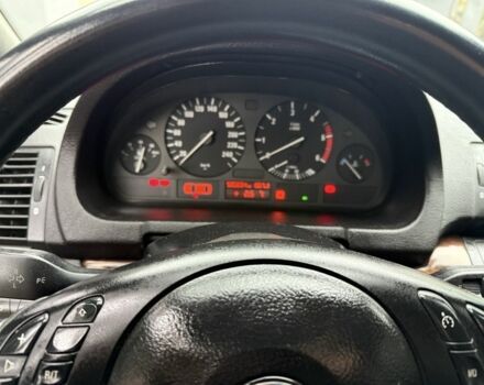 Серый БМВ Х5, объемом двигателя 2.9 л и пробегом 500 тыс. км за 7400 $, фото 12 на Automoto.ua