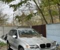 Сірий БМВ Х5, об'ємом двигуна 3 л та пробігом 350 тис. км за 3999 $, фото 1 на Automoto.ua