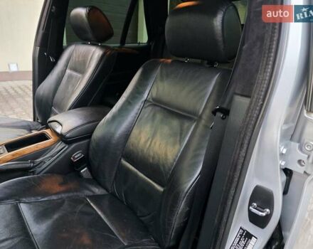 Серый БМВ Х5, объемом двигателя 3 л и пробегом 295 тыс. км за 7999 $, фото 74 на Automoto.ua