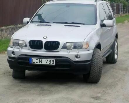 Серый БМВ Х5, объемом двигателя 3 л и пробегом 400 тыс. км за 4700 $, фото 2 на Automoto.ua