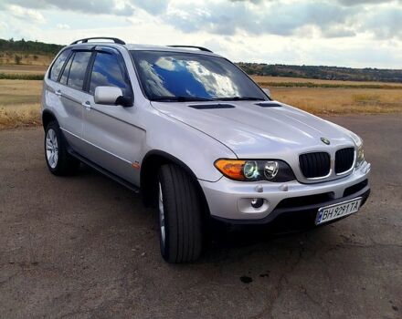Серый БМВ Х5, объемом двигателя 3 л и пробегом 380 тыс. км за 10000 $, фото 2 на Automoto.ua