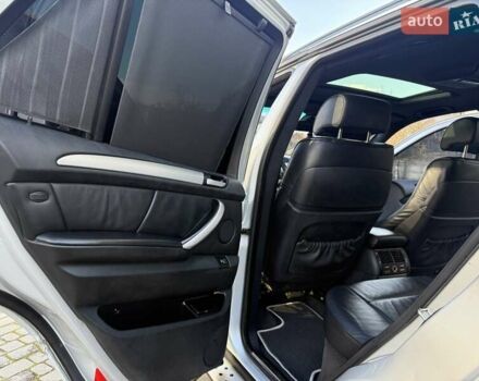 Серый БМВ Х5, объемом двигателя 4.6 л и пробегом 240 тыс. км за 6700 $, фото 39 на Automoto.ua