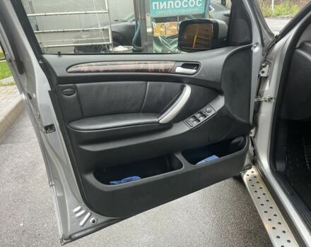 Серый БМВ Х5, объемом двигателя 3 л и пробегом 272 тыс. км за 5700 $, фото 13 на Automoto.ua