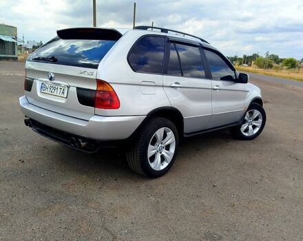 Серый БМВ Х5, объемом двигателя 3 л и пробегом 380 тыс. км за 10000 $, фото 3 на Automoto.ua