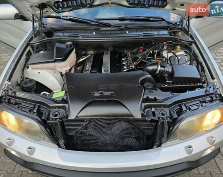 Серый БМВ Х5, объемом двигателя 3 л и пробегом 295 тыс. км за 7999 $, фото 134 на Automoto.ua