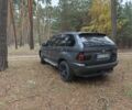 Серый БМВ Х5, объемом двигателя 3 л и пробегом 316 тыс. км за 5500 $, фото 3 на Automoto.ua