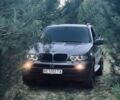 Серый БМВ Х5, объемом двигателя 3 л и пробегом 327 тыс. км за 13000 $, фото 1 на Automoto.ua