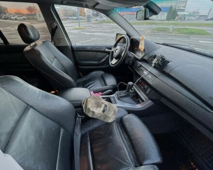 Серый БМВ Х5, объемом двигателя 3 л и пробегом 319 тыс. км за 5500 $, фото 5 на Automoto.ua