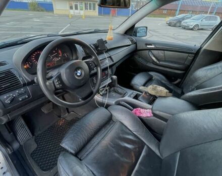 Серый БМВ Х5, объемом двигателя 3 л и пробегом 319 тыс. км за 5500 $, фото 4 на Automoto.ua