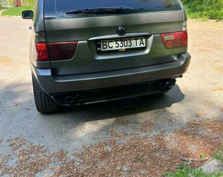 Серый БМВ Х5, объемом двигателя 3 л и пробегом 327 тыс. км за 13000 $, фото 1 на Automoto.ua