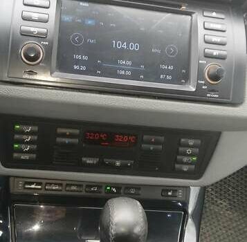 Серый БМВ Х5, объемом двигателя 2.99 л и пробегом 400 тыс. км за 9700 $, фото 1 на Automoto.ua