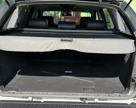 Серый БМВ Х5, объемом двигателя 3 л и пробегом 310 тыс. км за 10000 $, фото 3 на Automoto.ua