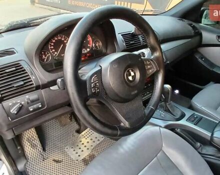 Серый БМВ Х5, объемом двигателя 3 л и пробегом 260 тыс. км за 12000 $, фото 17 на Automoto.ua