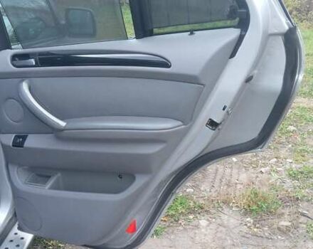 Серый БМВ Х5, объемом двигателя 2.99 л и пробегом 400 тыс. км за 9700 $, фото 5 на Automoto.ua