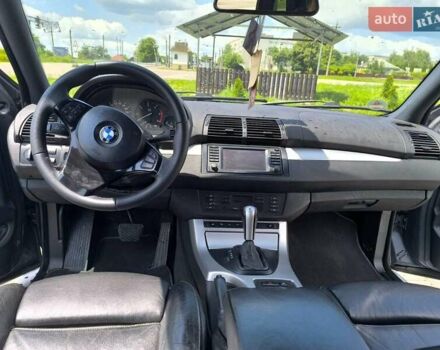 Серый БМВ Х5, объемом двигателя 3 л и пробегом 315 тыс. км за 6912 $, фото 9 на Automoto.ua