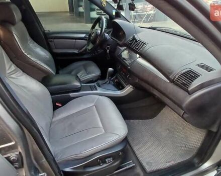 Серый БМВ Х5, объемом двигателя 3 л и пробегом 260 тыс. км за 12000 $, фото 27 на Automoto.ua