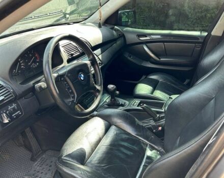 Серый БМВ Х5, объемом двигателя 3 л и пробегом 419 тыс. км за 9500 $, фото 2 на Automoto.ua