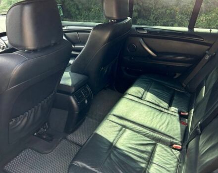 Серый БМВ Х5, объемом двигателя 3 л и пробегом 419 тыс. км за 9500 $, фото 5 на Automoto.ua