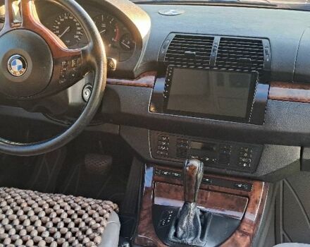 Серый БМВ Х5, объемом двигателя 3 л и пробегом 570 тыс. км за 8500 $, фото 5 на Automoto.ua