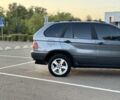 Серый БМВ Х5, объемом двигателя 3 л и пробегом 299 тыс. км за 4199 $, фото 2 на Automoto.ua