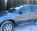 Серый БМВ Х5, объемом двигателя 3 л и пробегом 380 тыс. км за 4600 $, фото 1 на Automoto.ua
