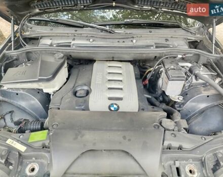 Серый БМВ Х5, объемом двигателя 3 л и пробегом 511 тыс. км за 10399 $, фото 17 на Automoto.ua