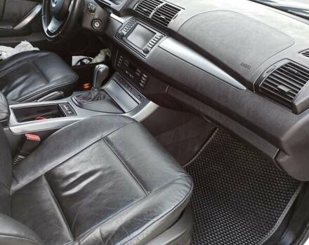 Сірий БМВ Х5, об'ємом двигуна 2.99 л та пробігом 279 тис. км за 13000 $, фото 10 на Automoto.ua