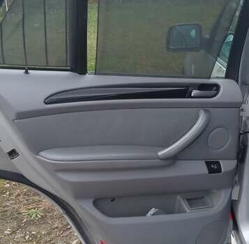 Серый БМВ Х5, объемом двигателя 2.99 л и пробегом 400 тыс. км за 9700 $, фото 12 на Automoto.ua