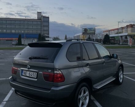 Серый БМВ Х5, объемом двигателя 3 л и пробегом 319 тыс. км за 5500 $, фото 1 на Automoto.ua