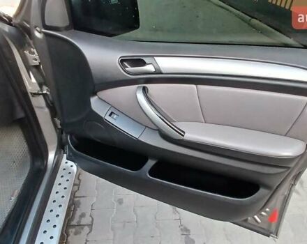 Серый БМВ Х5, объемом двигателя 3 л и пробегом 260 тыс. км за 12000 $, фото 25 на Automoto.ua