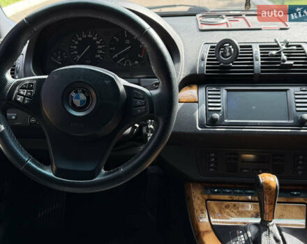 Серый БМВ Х5, объемом двигателя 3 л и пробегом 490 тыс. км за 11500 $, фото 24 на Automoto.ua