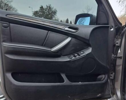 Серый БМВ Х5, объемом двигателя 3 л и пробегом 219 тыс. км за 12765 $, фото 10 на Automoto.ua