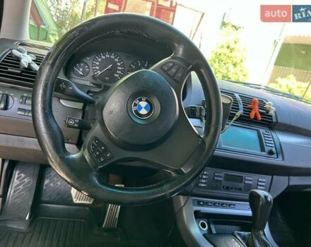 Серый БМВ Х5, объемом двигателя 3 л и пробегом 310 тыс. км за 10000 $, фото 5 на Automoto.ua