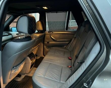 Серый БМВ Х5, объемом двигателя 3 л и пробегом 332 тыс. км за 5300 $, фото 12 на Automoto.ua