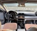 Серый БМВ Х5, объемом двигателя 3 л и пробегом 299 тыс. км за 4199 $, фото 15 на Automoto.ua