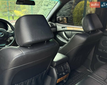 Серый БМВ Х5, объемом двигателя 3 л и пробегом 490 тыс. км за 11500 $, фото 20 на Automoto.ua