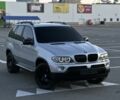 Серый БМВ Х5, объемом двигателя 3 л и пробегом 318 тыс. км за 6000 $, фото 1 на Automoto.ua