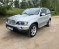Серый БМВ Х5, объемом двигателя 3 л и пробегом 249 тыс. км за 3300 $, фото 1 на Automoto.ua