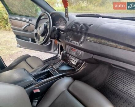 Серый БМВ Х5, объемом двигателя 3 л и пробегом 511 тыс. км за 10399 $, фото 25 на Automoto.ua