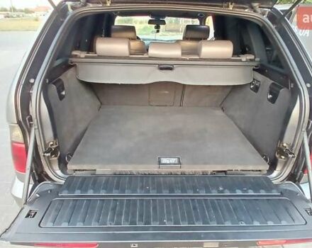 Серый БМВ Х5, объемом двигателя 3 л и пробегом 260 тыс. км за 12000 $, фото 31 на Automoto.ua