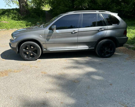 Серый БМВ Х5, объемом двигателя 3 л и пробегом 327 тыс. км за 13000 $, фото 3 на Automoto.ua