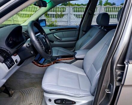 Серый БМВ Х5, объемом двигателя 3 л и пробегом 294 тыс. км за 8450 $, фото 5 на Automoto.ua