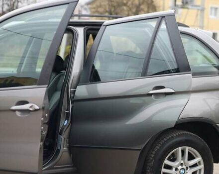 Серый БМВ Х5, объемом двигателя 2.98 л и пробегом 332 тыс. км за 8700 $, фото 16 на Automoto.ua