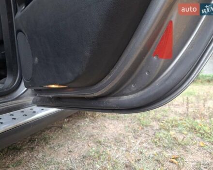 Серый БМВ Х5, объемом двигателя 3 л и пробегом 330 тыс. км за 11400 $, фото 16 на Automoto.ua