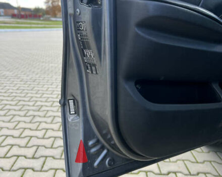 Серый БМВ Х5, объемом двигателя 2.99 л и пробегом 305 тыс. км за 10450 $, фото 17 на Automoto.ua